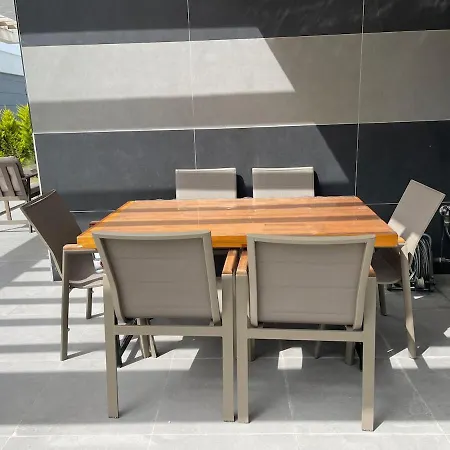 Roza - Private Pool & Garden In
