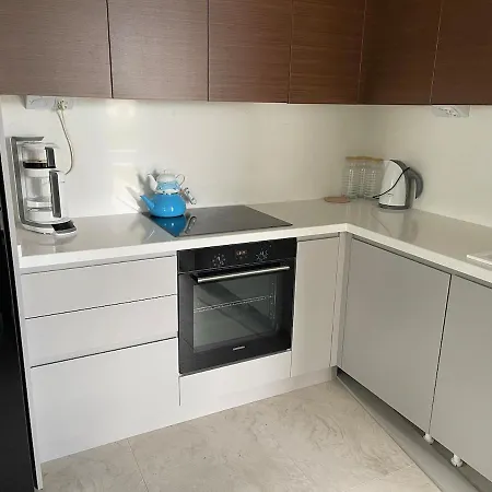 Roza - Private Pool & Garden In Appartement