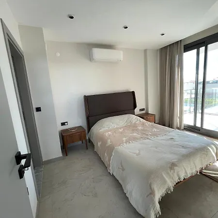 Appartement Roza - Private Pool & Garden In
